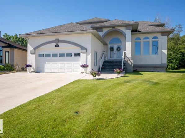 2101 7th St, Cold Lake, AB T9M 2B9