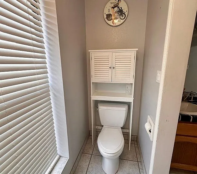 1259 S 40th Dr — Photo 11