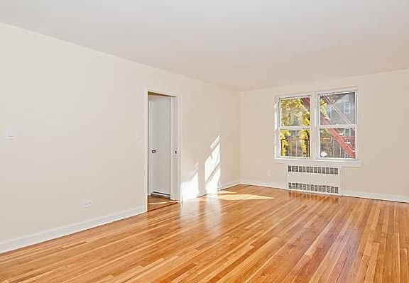 2nd image of 6638 Yellowstone Blvd #4C