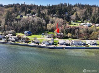 3837 Driftwood Drive, Clinton, WA