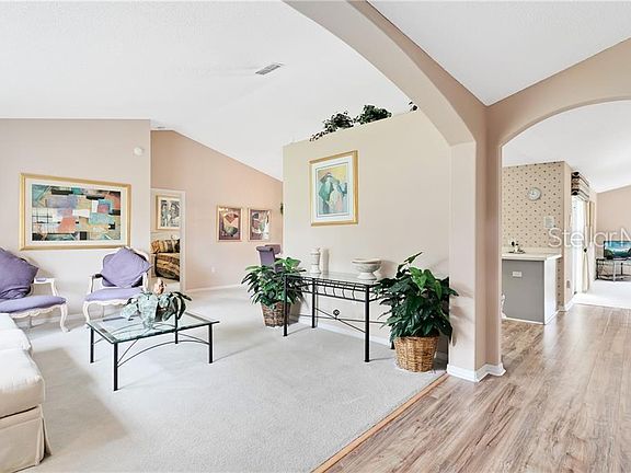 5th image of 218 Sunridge Woods Blvd