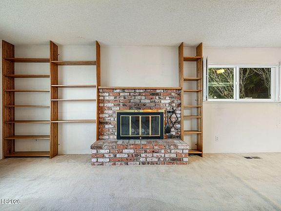 5th image of 2685 Everett Dr