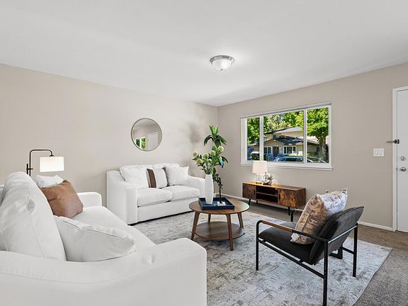 5th image of 350 N 1st St APT 1