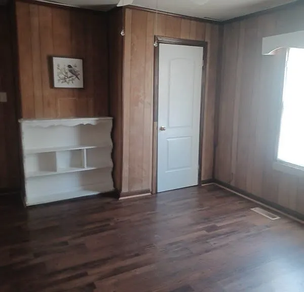 309 Park Ave — Photo 12