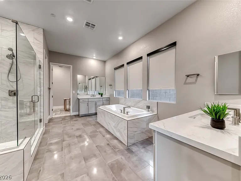 375 Portus Delphini Ct — Photo 23