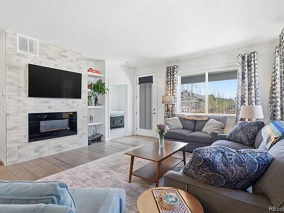 2nd image of 8895 Birch Run Drive