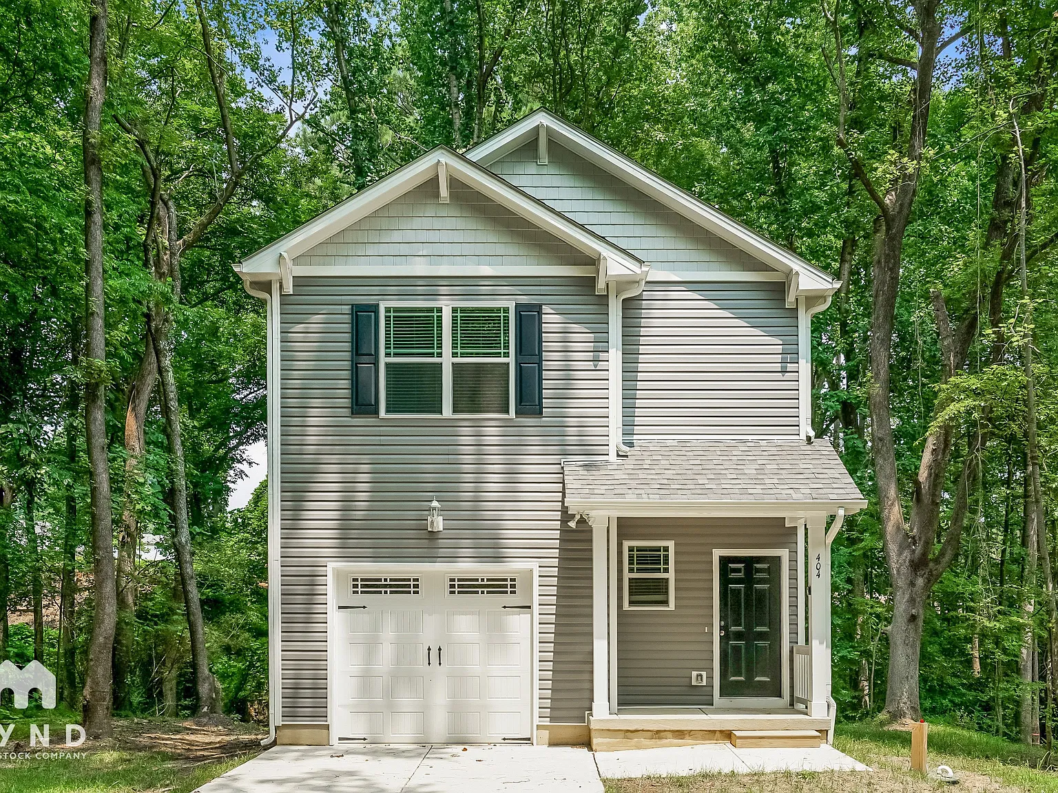 3 bed, 2.5 bath, 1642 sqft, $2,025 — Photo 1