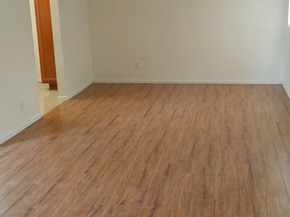 1st image of 7 Beechwood Unit 125