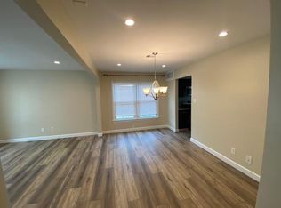 323 Clay St, Fredericksburg, VA 22408