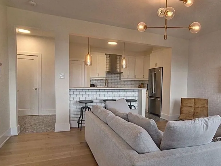 380 Aphelion Cres — Photo 7