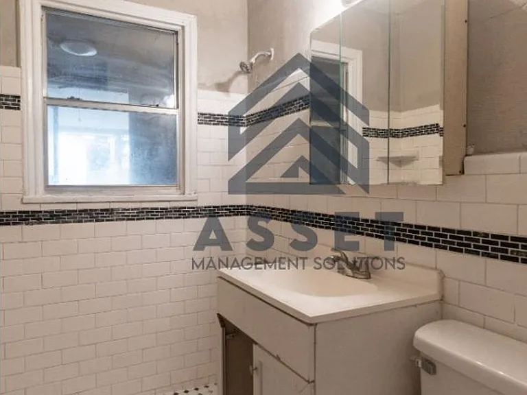 316 E Harmon Dr — Photo 16