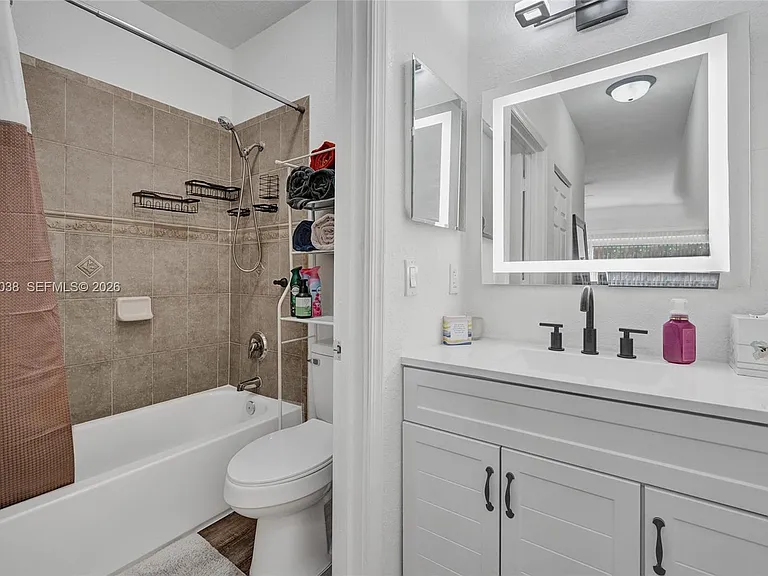 1315 N Santa Catalina Cir #1315 — Photo 42