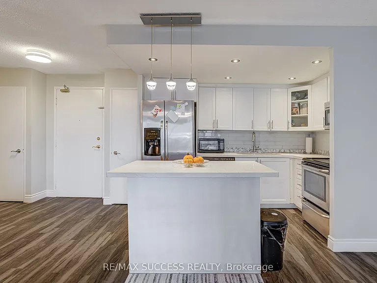 145 Hillcrest Ave #713 — Photo 21