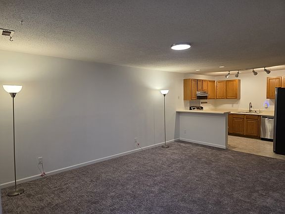 5th image of 30 Robinson Cove Rd APT A