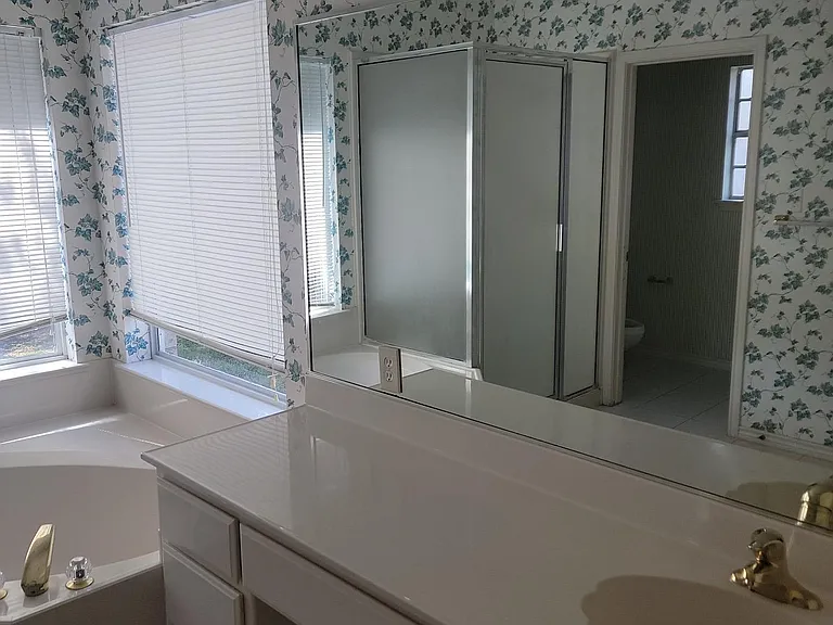 4530 Oso Pkwy — Photo 5