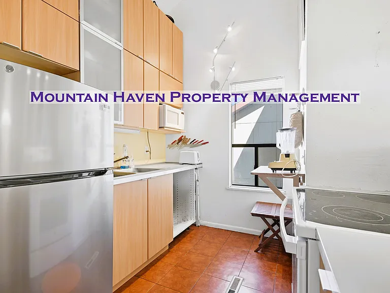 1901 Clear Creek Dr #B-304 — Photo 1