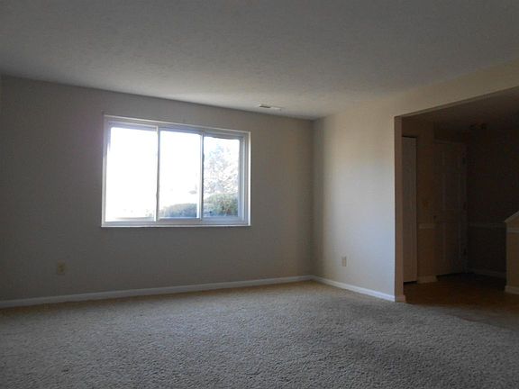 5th image of 773 Clareridge Ln