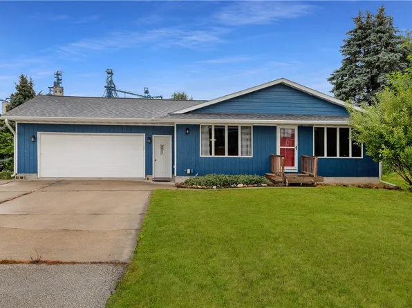 400 2nd St SE, Bondurant, IA 50035