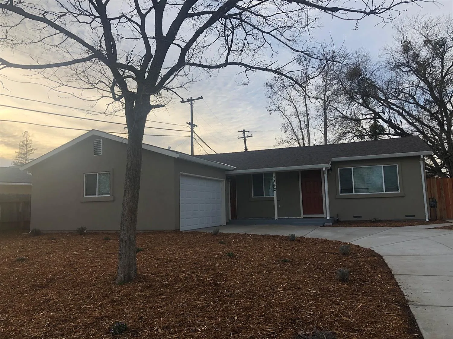 7542 Twilight Dr photo 1