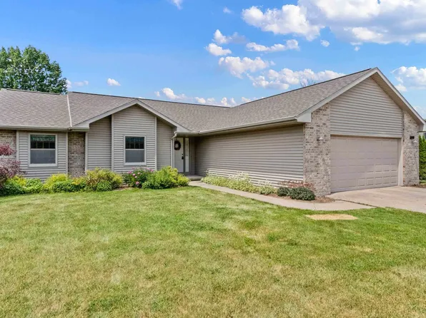 2332 Vanden Avond Dr, Green Bay, WI 54311