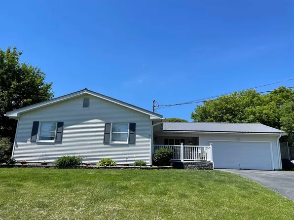 2 Urban Dr, Massena, NY 13662