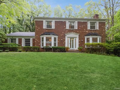 4 Pembury Court, Melville, NY, 11747