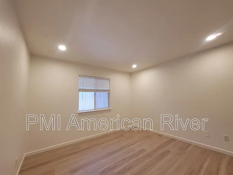 4405 Dusham Cir — Photo 11