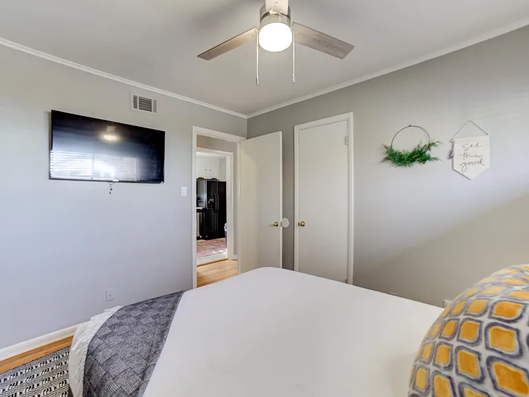 5780 E 26th Pl — Photo 14