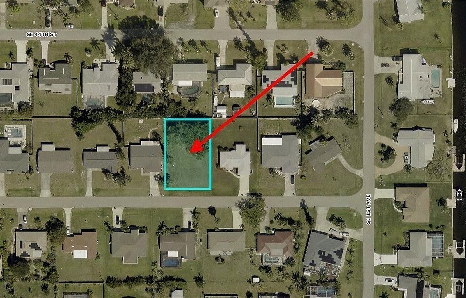 1st image of 137 SE 44th Ter