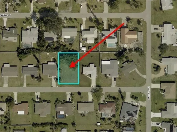 137 SE 44th Ter, Cape Coral, FL 33904