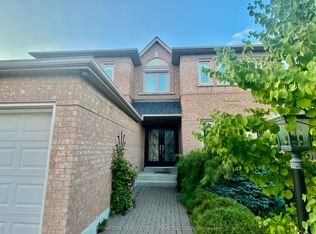 32 Charrington Cres, Markham, ON L3R 0R2