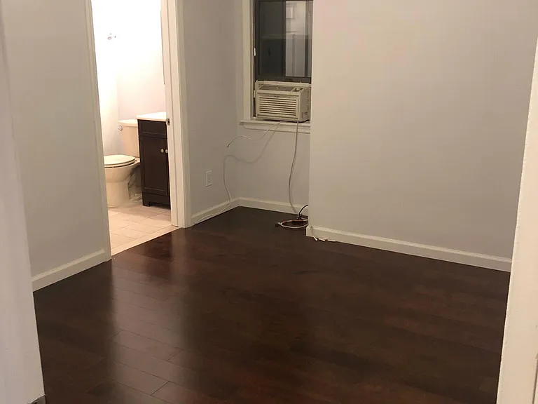 218 Webster Ave #3 — Photo 8