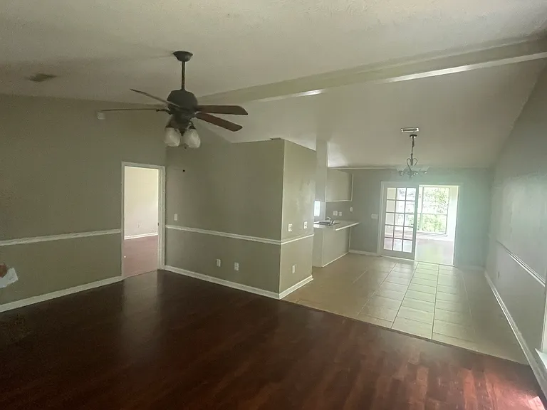 117 Woodleigh Rd — Photo 4