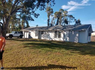 8265 San Carlos Blvd, Fort Myers, FL 33967