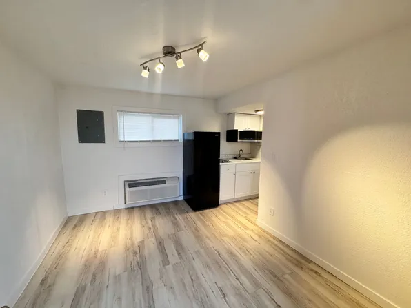 1631 N Carson St #15, Carson City, NV 89701