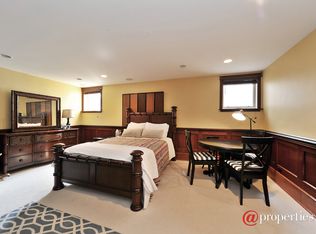 1871 N Maud Ave, Chicago, IL 60614