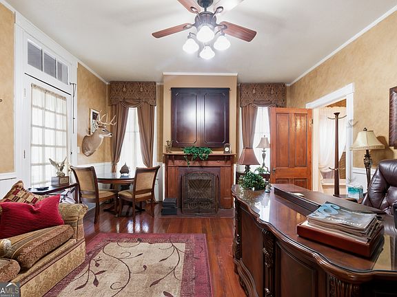 5th image of 1720 Rugby Ave