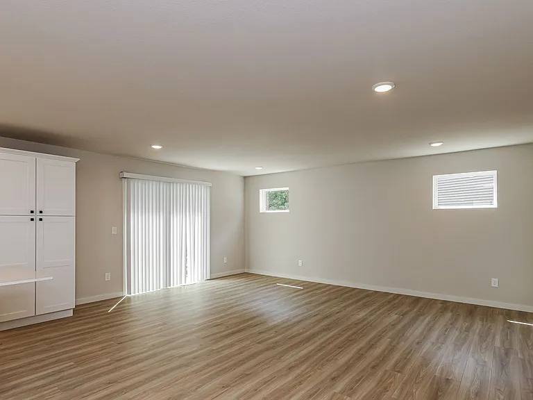 8222 Crestbrook Ct — Photo 2