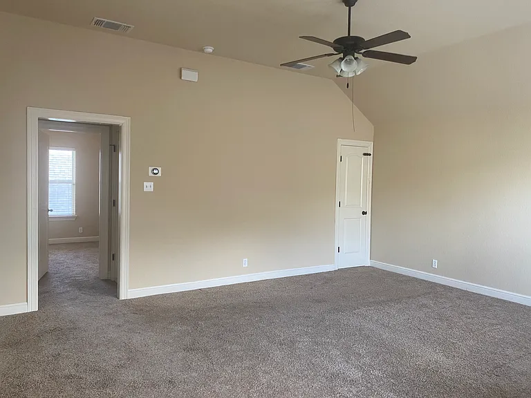 12234 Chambers Cv — Photo 33
