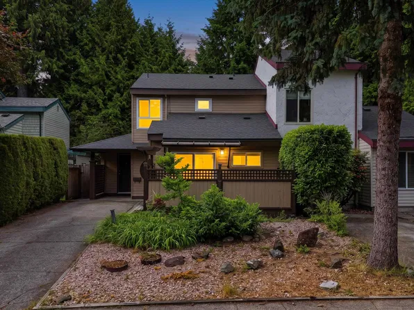 2587 Burian Dr, Coquitlam, BC V3K 5W8