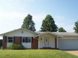 3131 Wintergreen Dr, Florissant, MO
