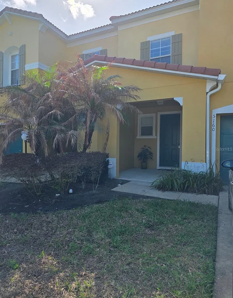 3 bed, 2.5 bath, 1798 sqft, $2,300 — Photo 3