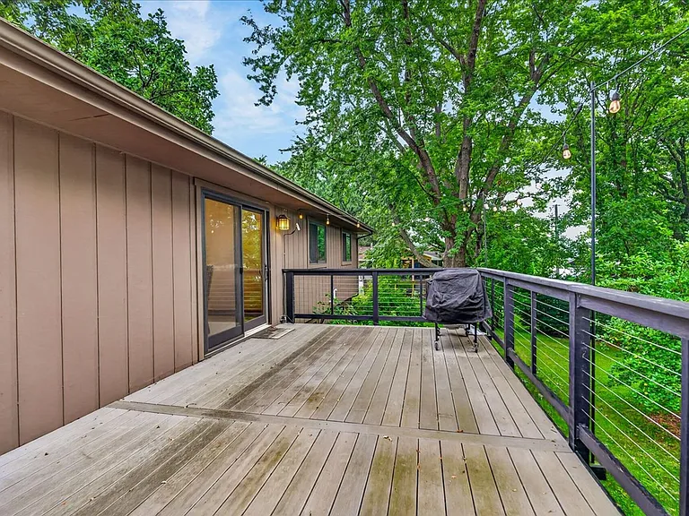 18 Cathy Ct — Photo 49