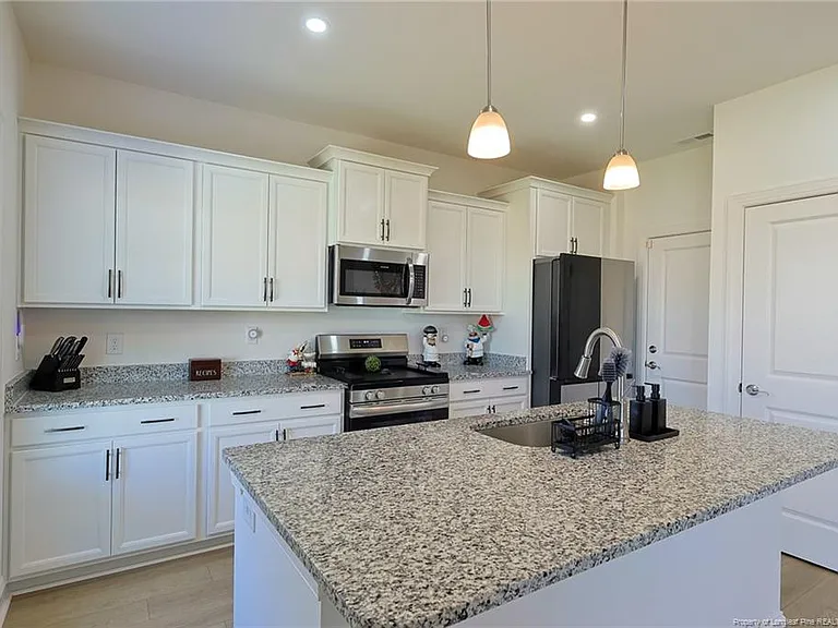 145 Easy St — Photo 10
