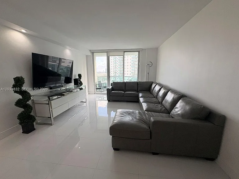 19380 Collins Ave #827 — Photo 15