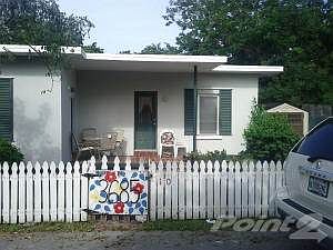 front of 602 s/f home