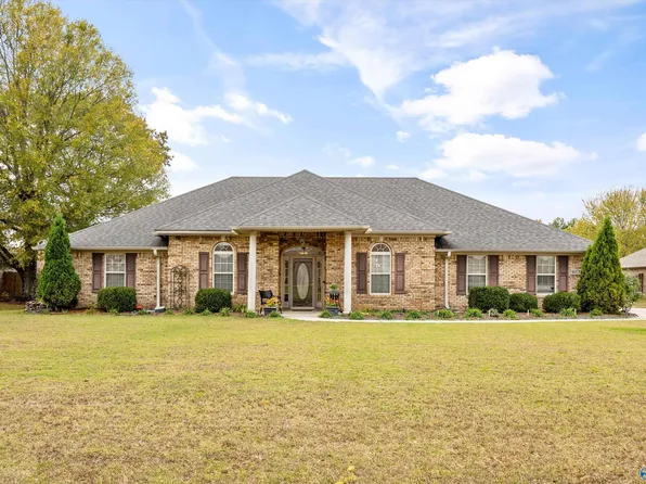 16731 Treemont Dr, Athens, AL 35613