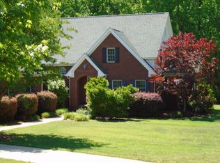 201 Conifer Dr, Forsyth, GA 31029