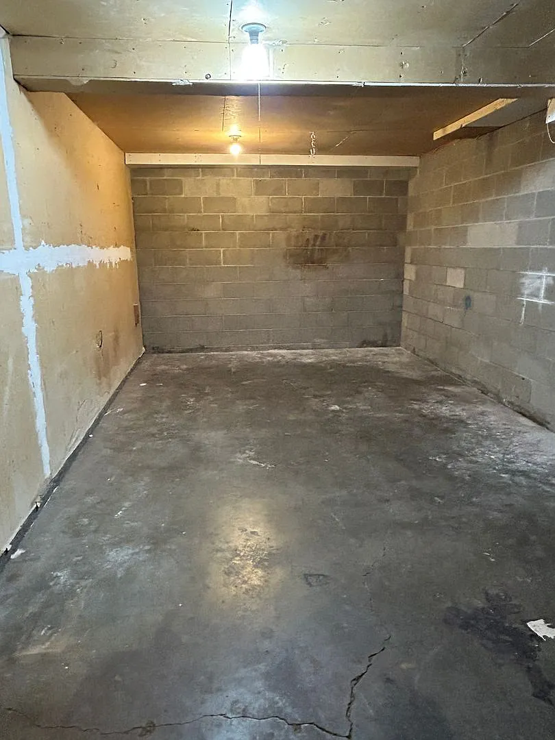 Lovely Townhouse for Rent with Balcony! — Photo 4