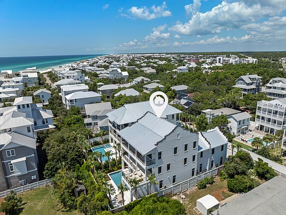 2nd image of 140 S Wall St